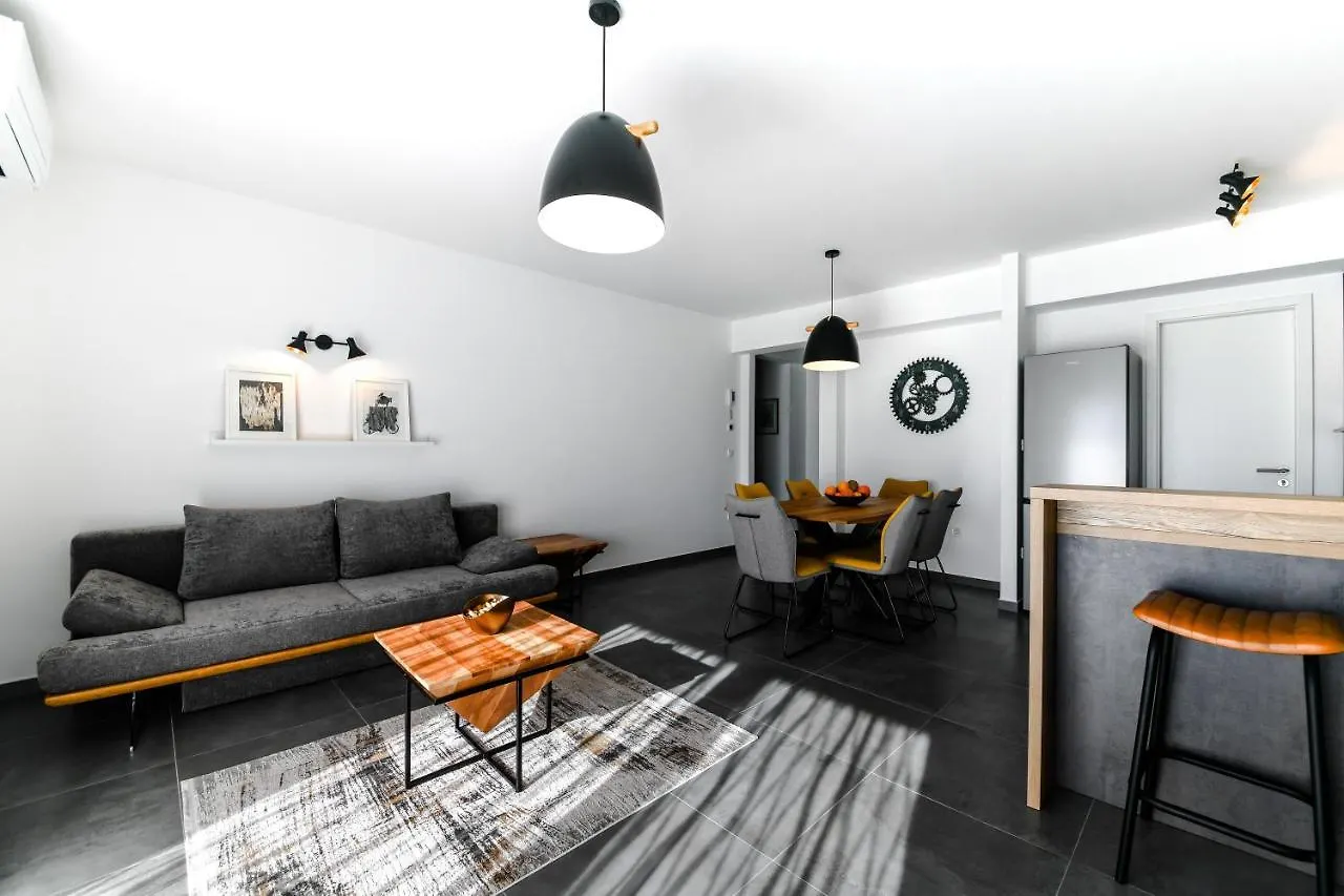 Spacious Apartment Nero With Free Parking Zadar