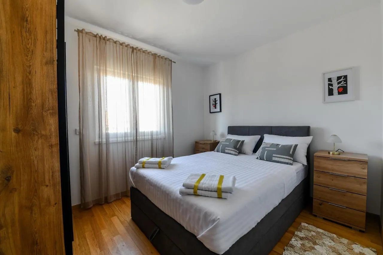 Spacious Apartment Nero With Free Parking Zadar Croatia