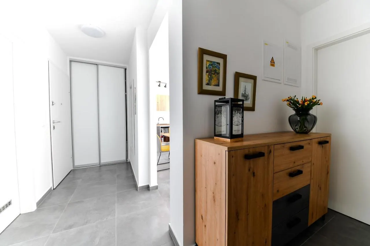 Spacious Apartment Nero With Free Parking Zadar Croatia